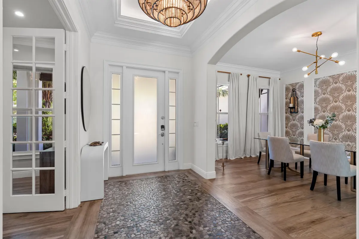 FOYER_ANGLE at 398 NE 8th Street, Boca Raton
