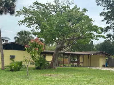 1651 SE 8th Street, Stuart – Single Family Residence for rent