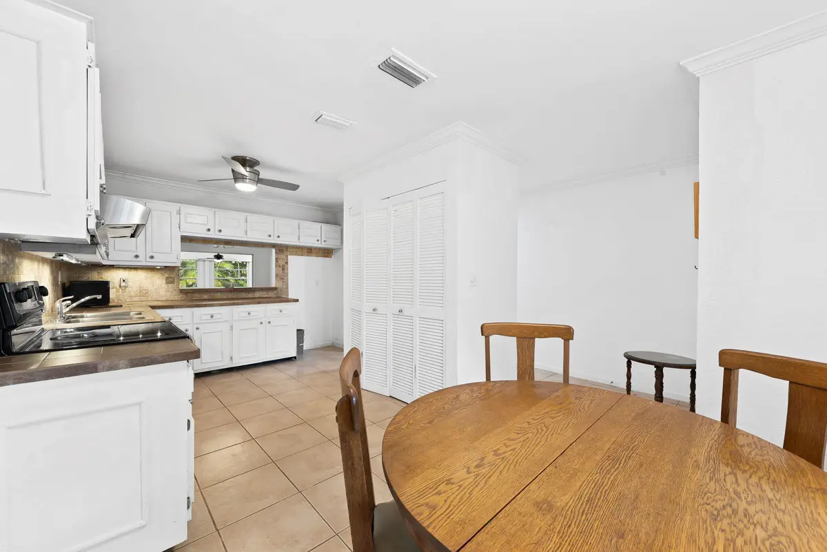 Kitchen & Breakfast Nook at 143 SE 7th Street, Deerfield Beach