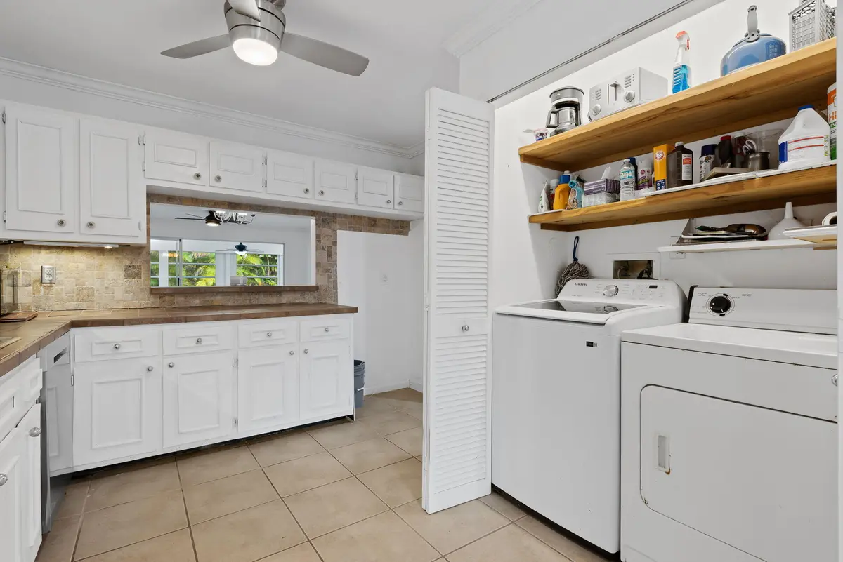 Laundry & Kitchen at 143 SE 7th Street, Deerfield Beach