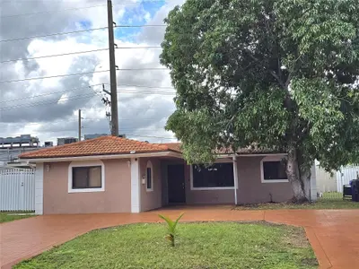 2420 N 59TH Terrace, Hollywood – Single Family Residence for sale