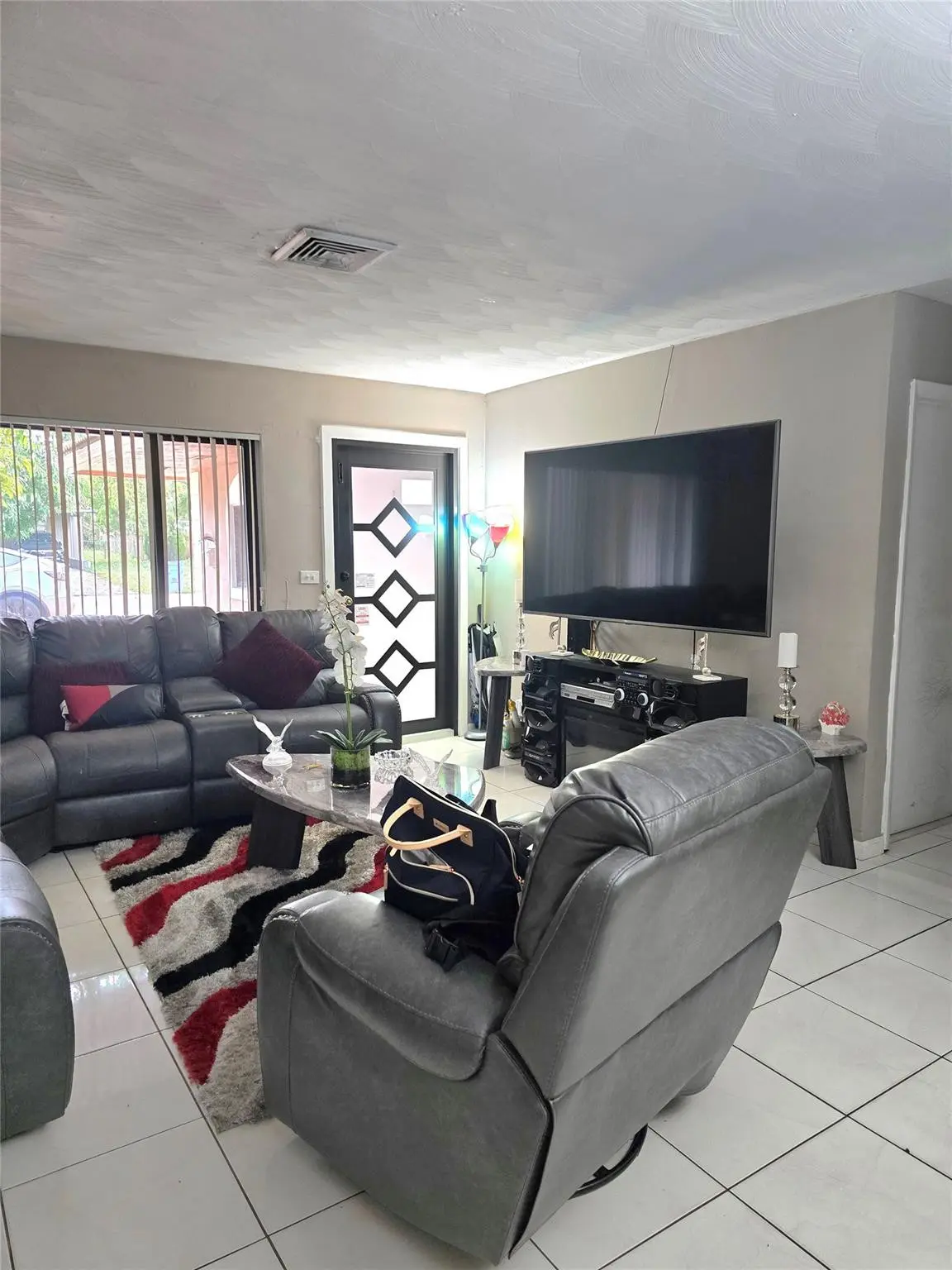 Photo 3 at 2420 N 59TH Terrace, Hollywood