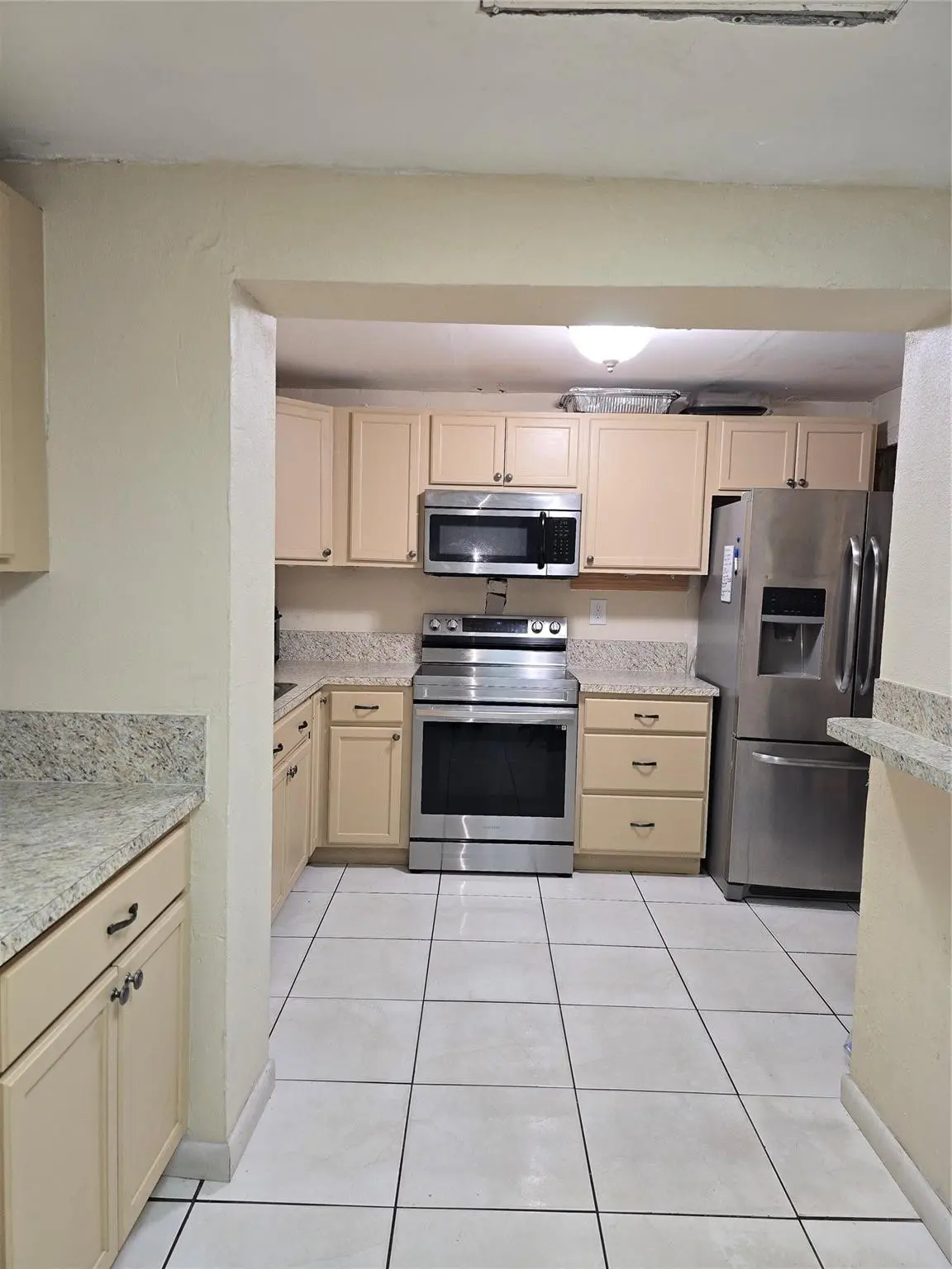Photo 7 at 2420 N 59TH Terrace, Hollywood
