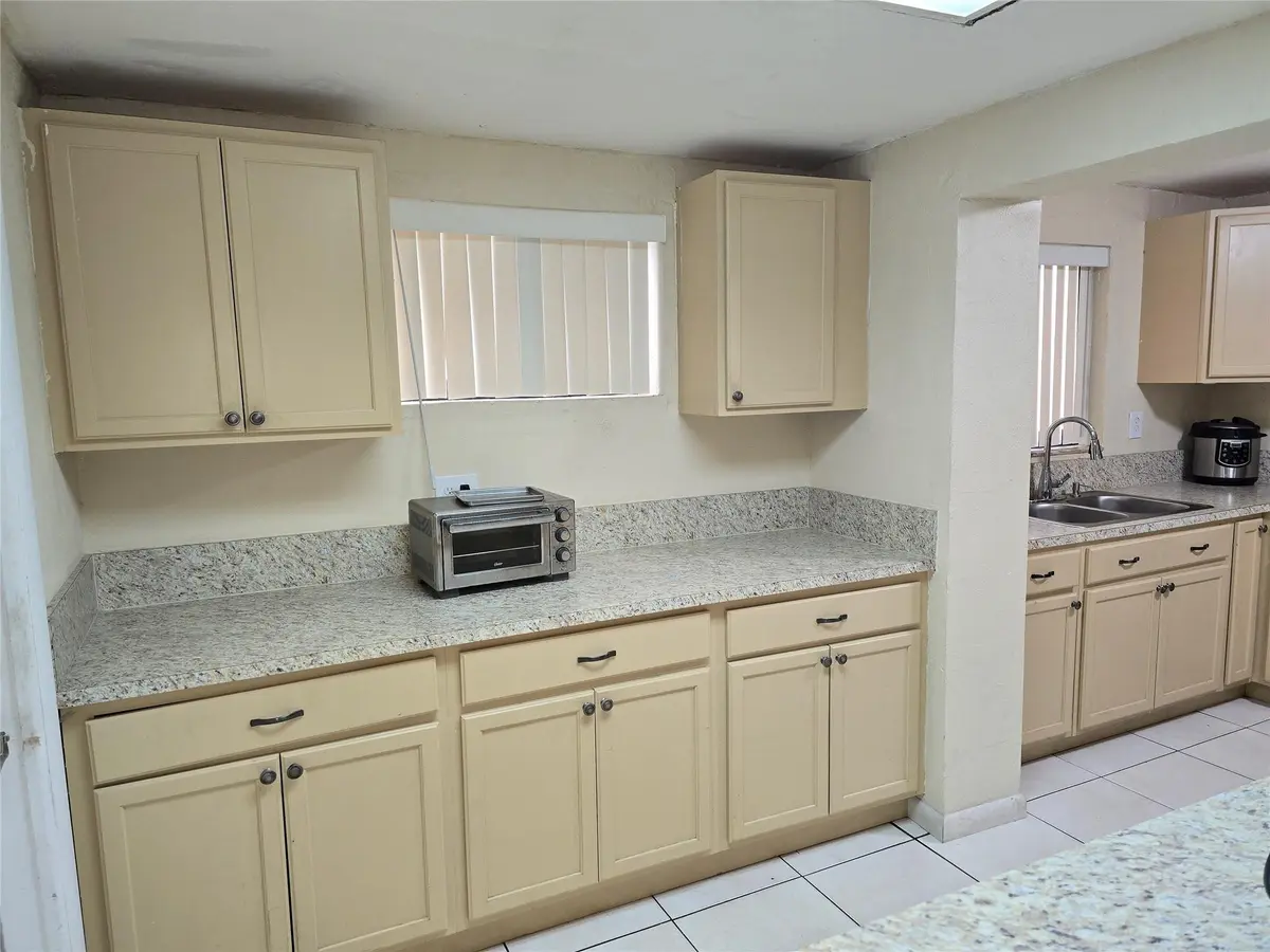 Photo 8 at 2420 N 59TH Terrace, Hollywood