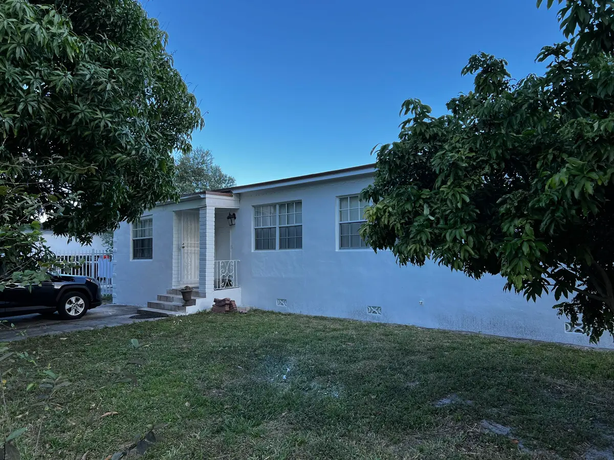 IMG_2520 at 1125 NW 144th Street, Miami