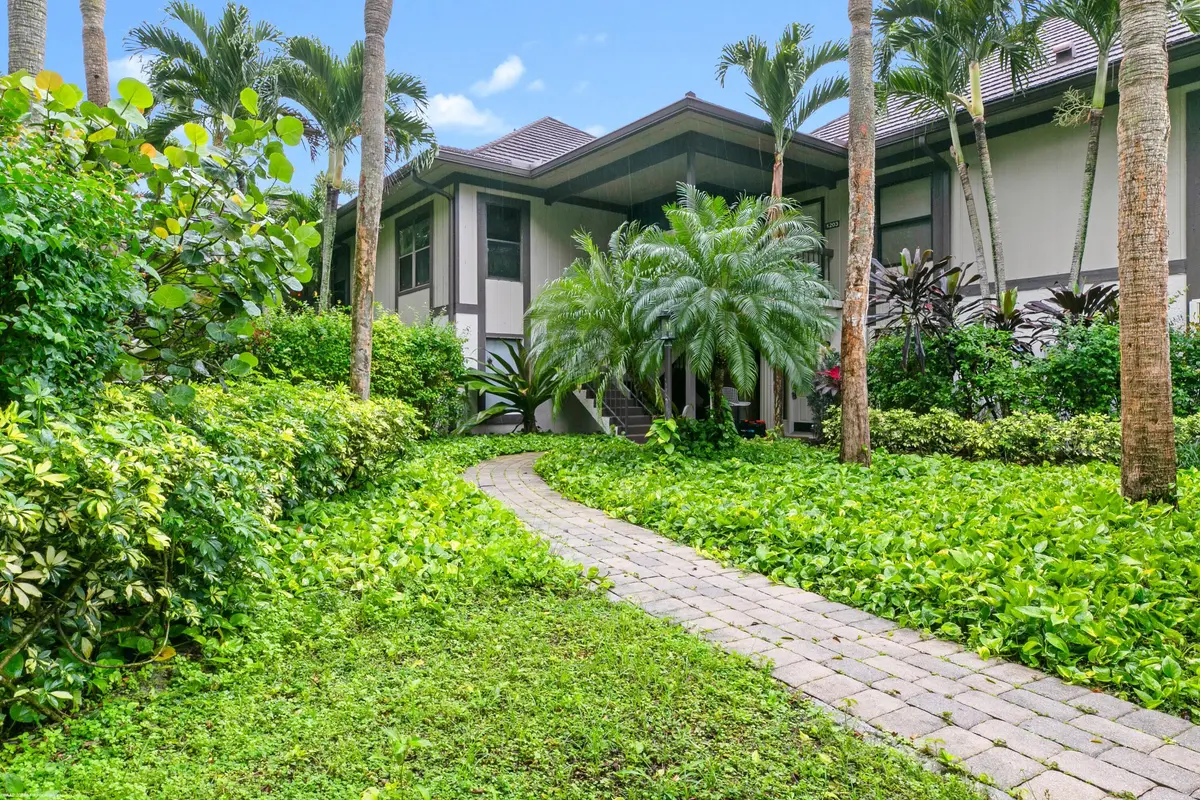 2735 Polo Island Dr k-103 004 at 2735 Polo Island Drive K103, Wellington