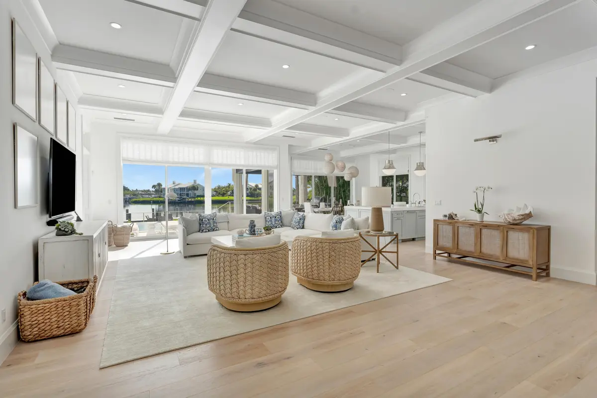 _MLP8799 at 130 Waters Edge Drive, Jupiter