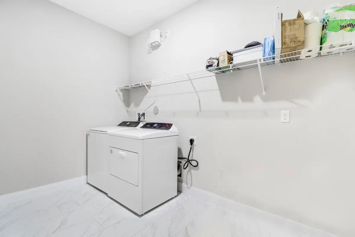 Laundry room at 6545 NW CLOVERDALE Avenue, Port St. Lucie