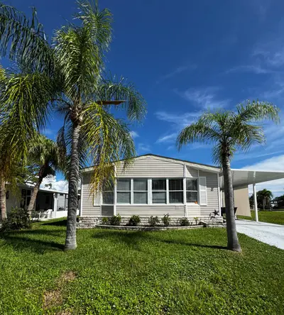 45 Sierra Del Norte, Fort Pierce – Manufactured Home for sale