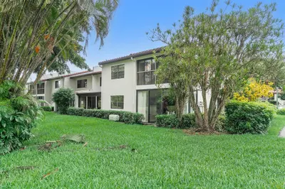 9193 Pecky Cypress Lane 6b, Boca Raton – Condominium for sale