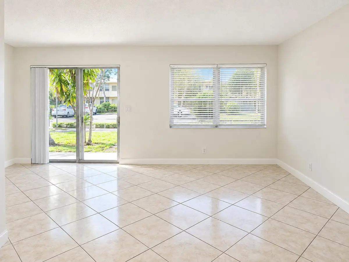Codex Image Sep 21, 2026, 01_20_06 PM at 2401 NE 10TH Street 2, Pompano Beach
