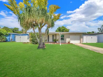6851 SW 7th Place, North Lauderdale – Single Family Residence for sale