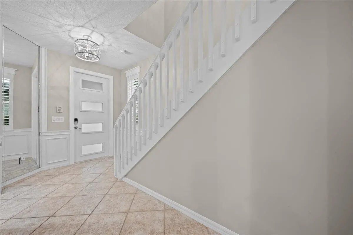 Foyer Entrance at 443 Pumpkin Drive, Palm Beach Gardens