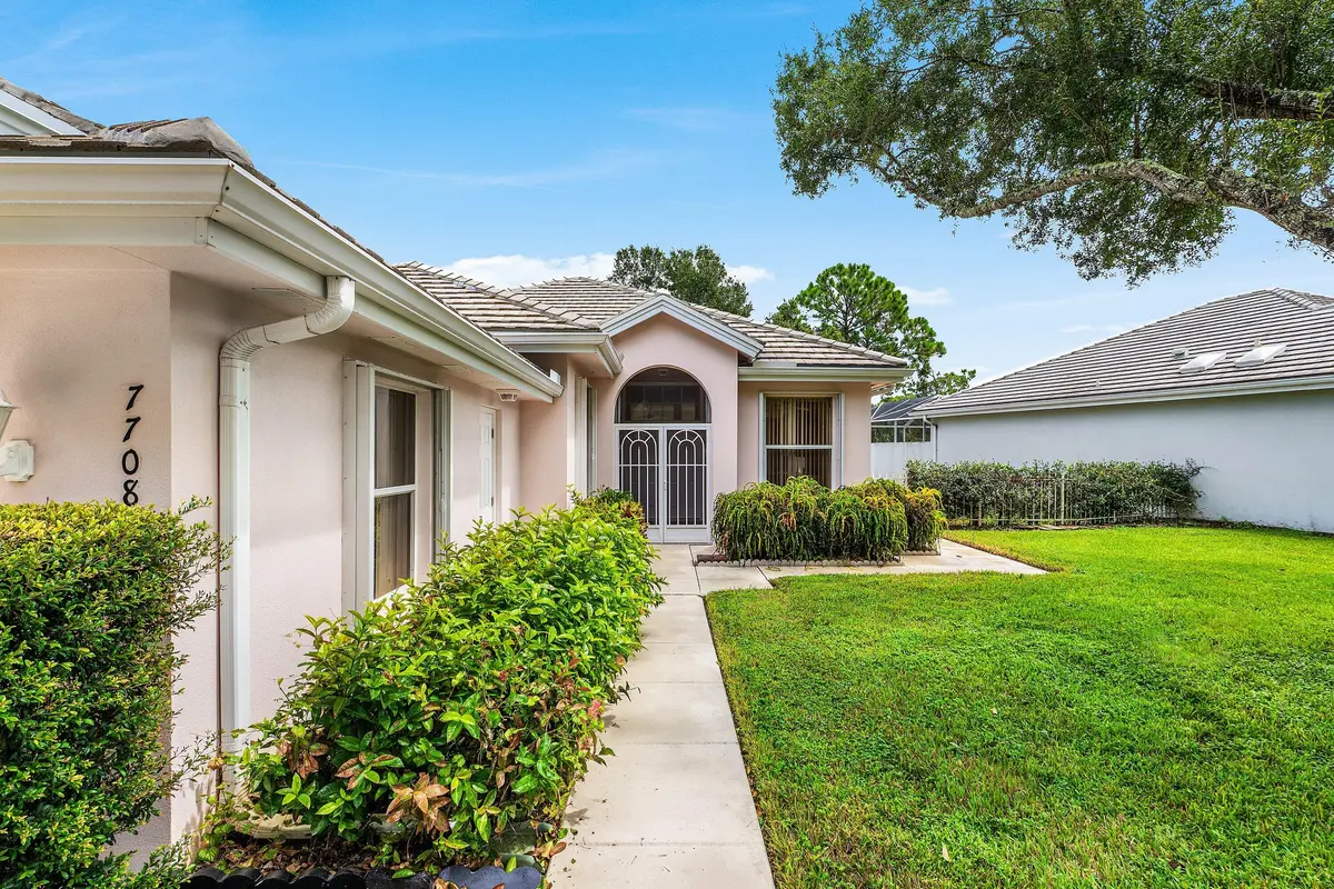 004-7708SoutheastBayCedarCircle-HobeSoun at 7708 SE BAY CEDAR Circle, Hobe Sound