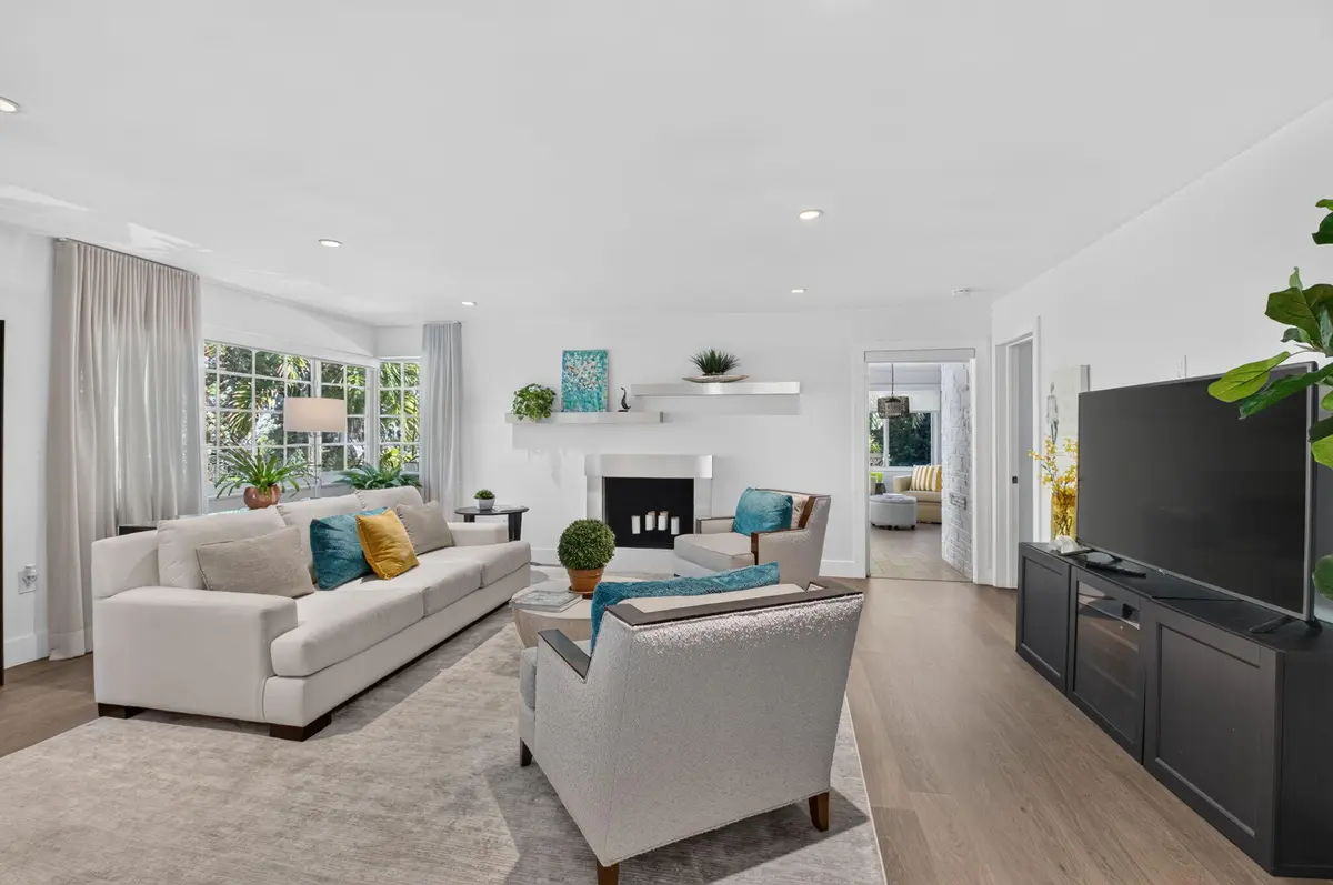 10-web-or-mls-DSC_4776 at 335 NE 7th Street, Boca Raton