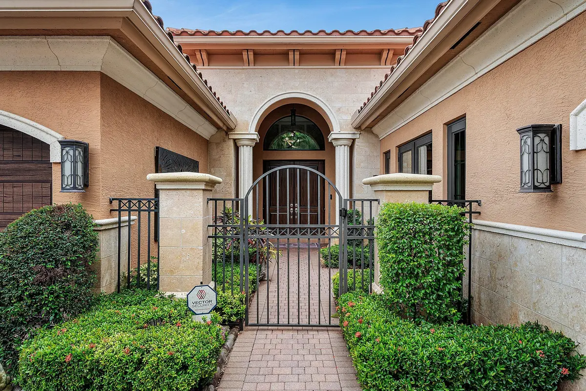 ENTER THROUGH A COURTYARD at 8478 HAWKS GULLY Avenue, Delray Beach
