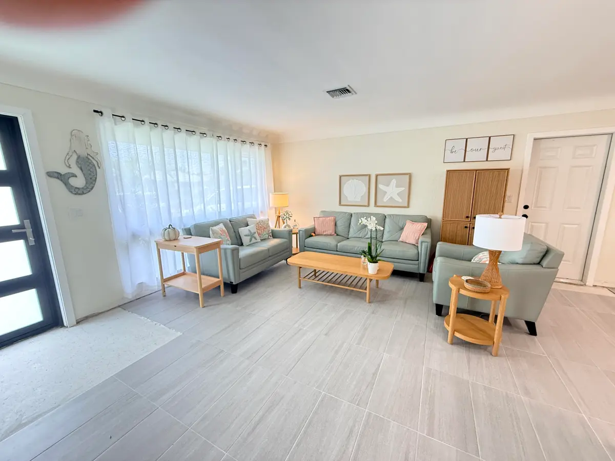 IMG_2860 at 608 NE 24TH Avenue, Pompano Beach