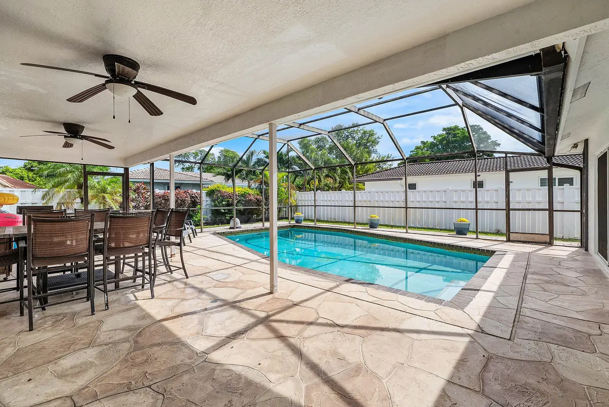 03-LivingProof-040 at 10975 NW 19TH Street, Coral Springs