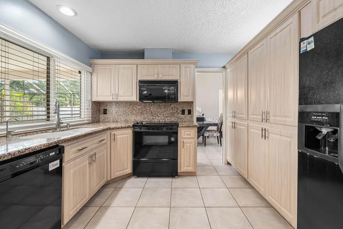 10-LivingProof-016 at 10975 NW 19TH Street, Coral Springs