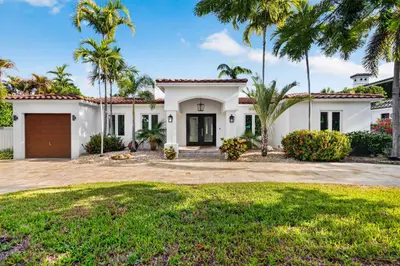 2317 NE 12TH Street, Fort Lauderdale – Single Family Residence for sale