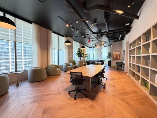 186928-492222-3DK6l5bim2TYt5zKm0D2ZINpEe at 121 NE 5TH Street 2309, Miami