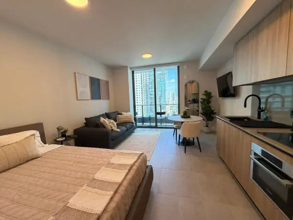 186928-492222-3w4anbvtJJKGRHsm7CGRMDEAIS at 121 NE 5TH Street 2309, Miami