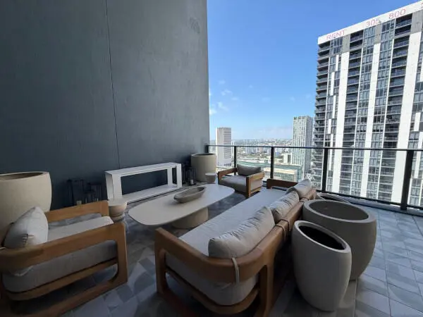 186928-492222-5sIUgelLuQjzqQrS5nAIjJ-zye at 121 NE 5TH Street 2309, Miami