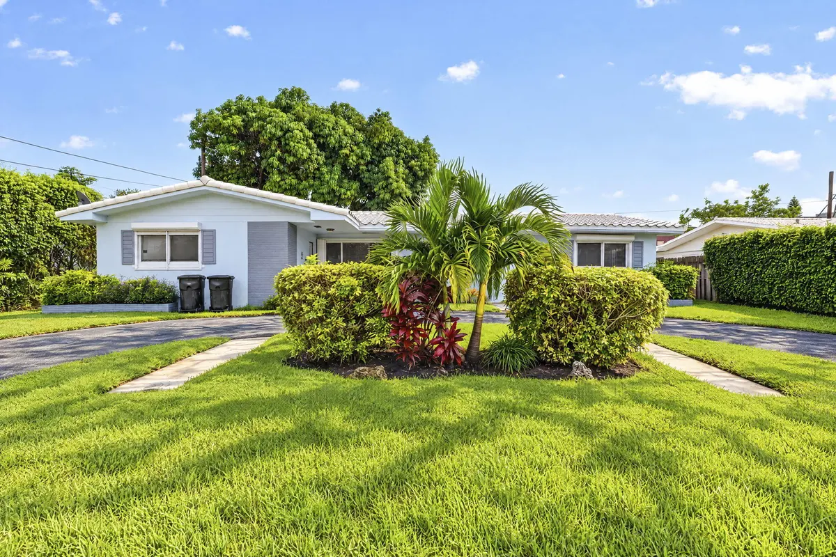 2-web-or-mls-8I8A6204_batchlook at 2248 NE 37th Street, Lighthouse Point