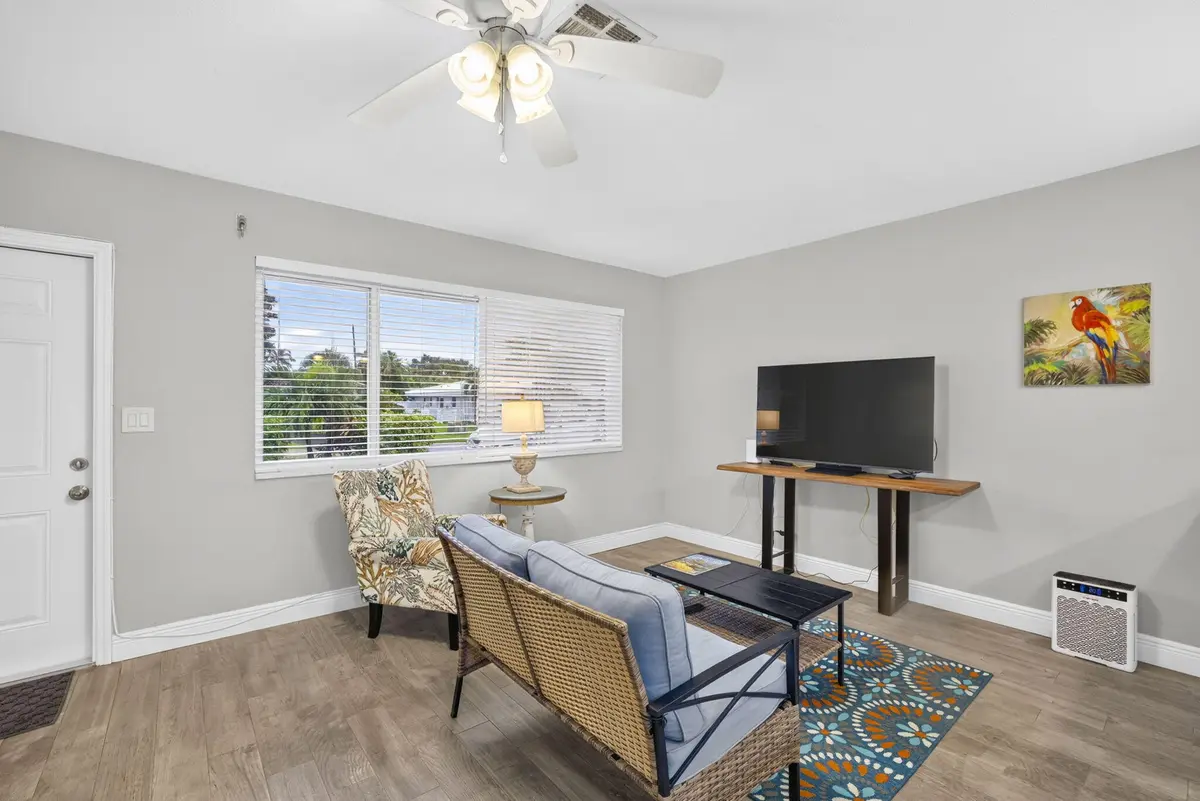 7-web-or-mls-8I8A6129 at 2248 NE 37th Street, Lighthouse Point