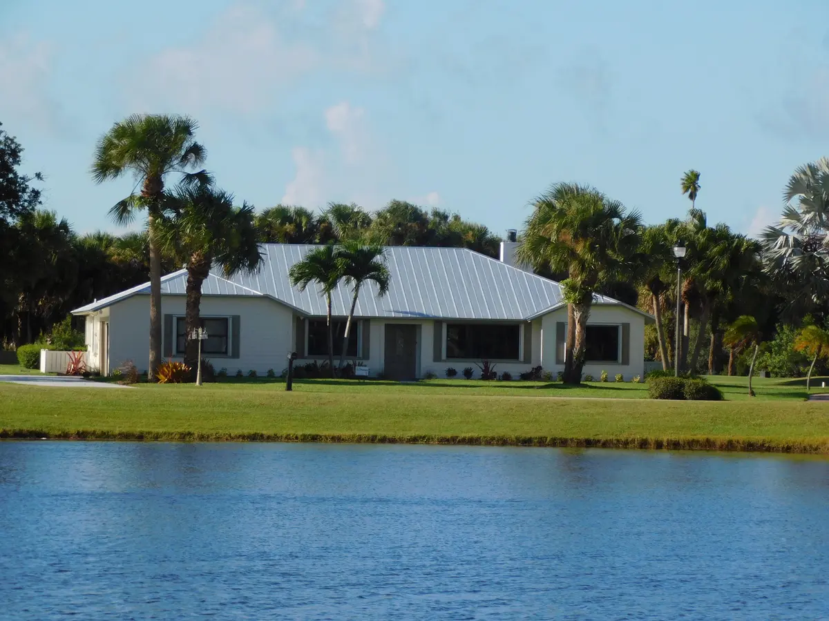 4324 n st nice lake at 4324 GATOR TRACE Circle, Fort Pierce