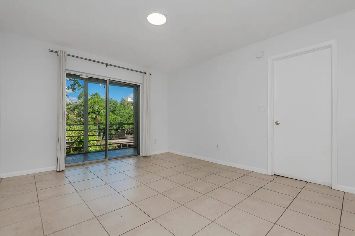 0-3 at 5790 STIRLING Road 308, Hollywood