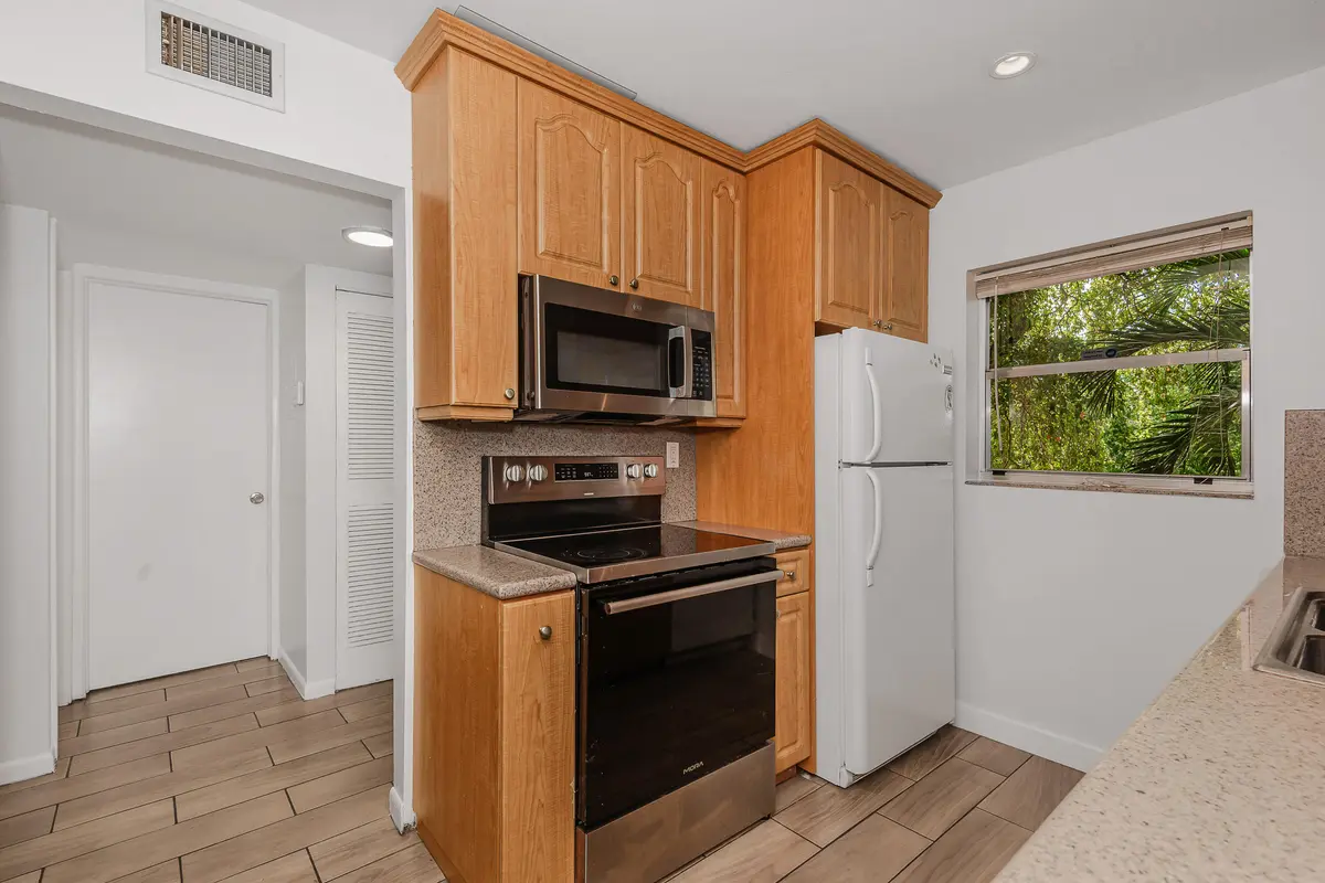 0-12 at 5790 STIRLING Road 308, Hollywood