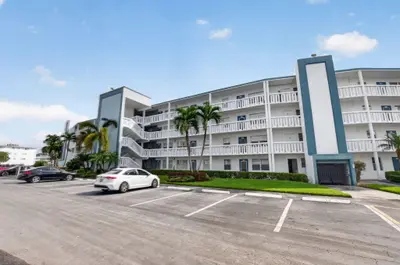 2008 EXETER A 2008, Boca Raton – Condominium for rent