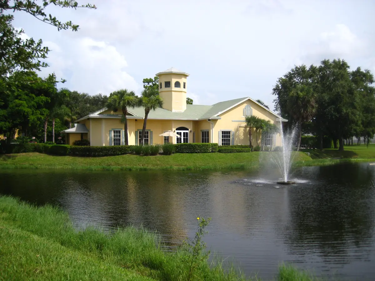 club_house at 318 MEADOWS Circle, Boynton Beach