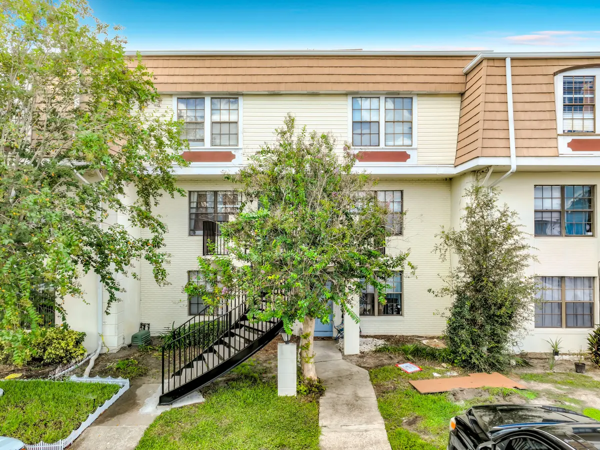 6091 Village Circle S-3 at 6091 Village Circle 6091, Orlando