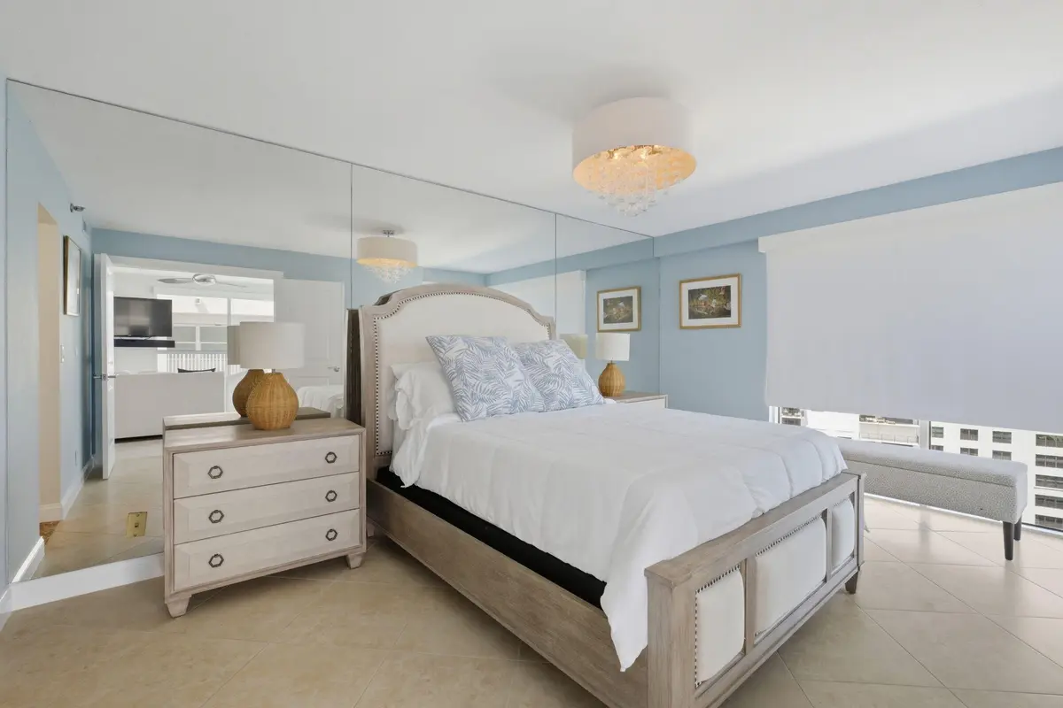 1104_76-web-or-mls-DSC02579_decluttered at 3901 S Flagler Drive 1104, West Palm Beach