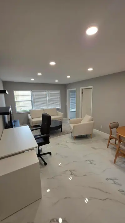 319 Lake Frances Drive, West Palm Beach – Condominium for sale