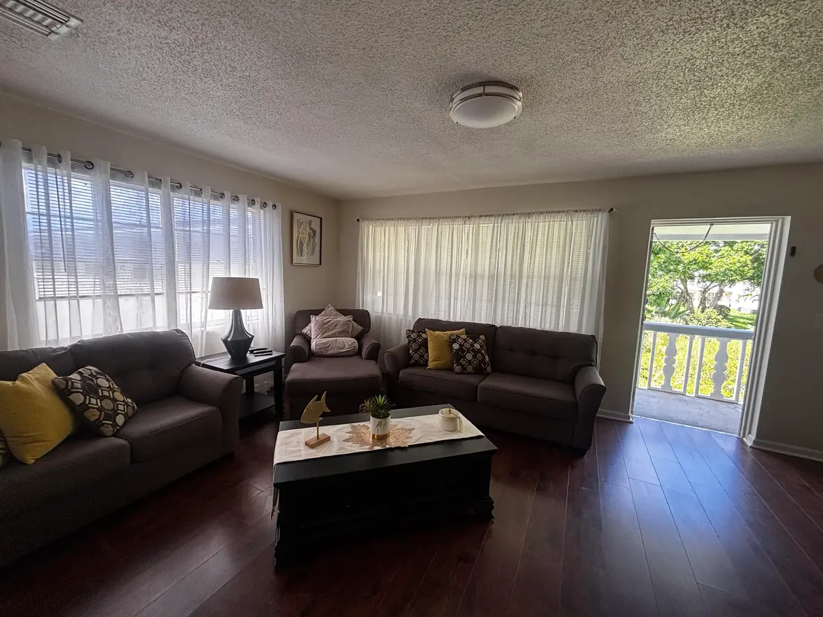 LIVING ROOM. at 363 SHEFFIELD O, West Palm Beach