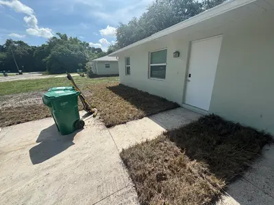 2147 Sibley Avenue, Fort Pierce – Apartment for rent