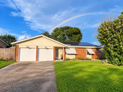 453 SE ASBURY Lane, Port St. Lucie – Single Family Residence for sale
