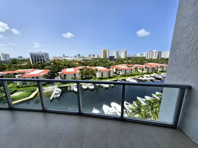 3029 NE 188TH Street 805, Aventura – Condominium for rent