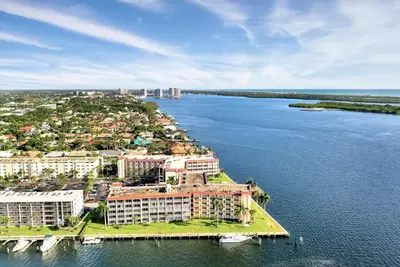 100 Paradise Harbour Boulevard 408, North Palm Beach – Condominium for rent