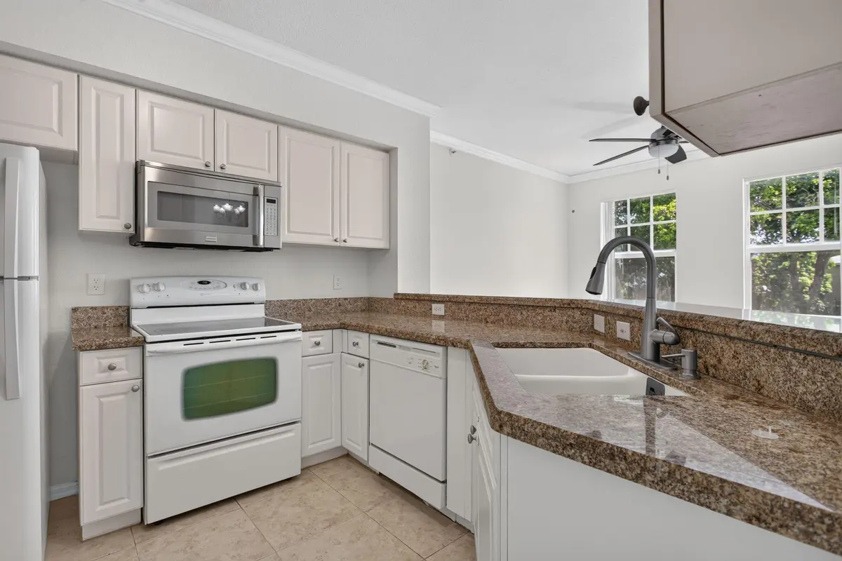 6380 W SAMPLE Road 6380, Coral Springs, FL – photo 8