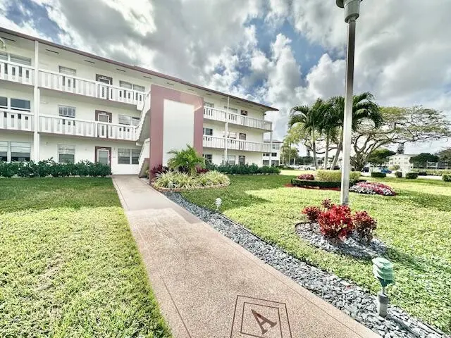 Fanshaw A at 14 Fanshaw A, Boca Raton