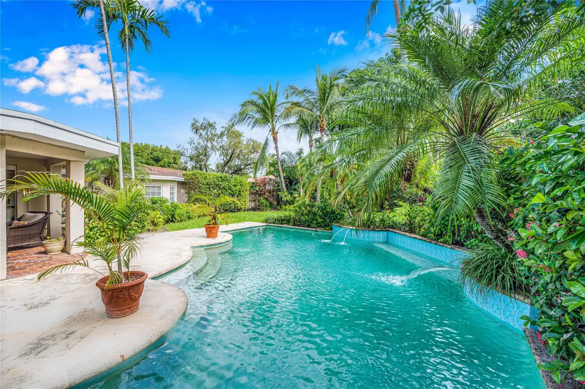 Photo 2 at 1612 E Lake Drive, Fort Lauderdale