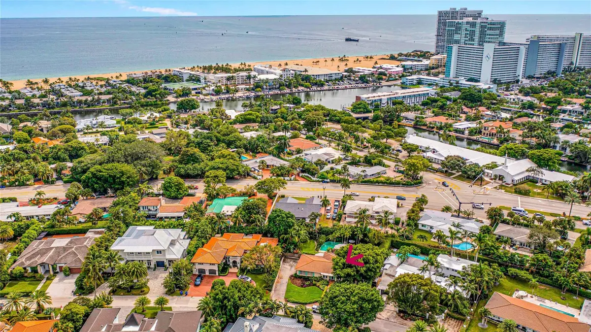 Photo 5 at 1612 E Lake Drive, Fort Lauderdale