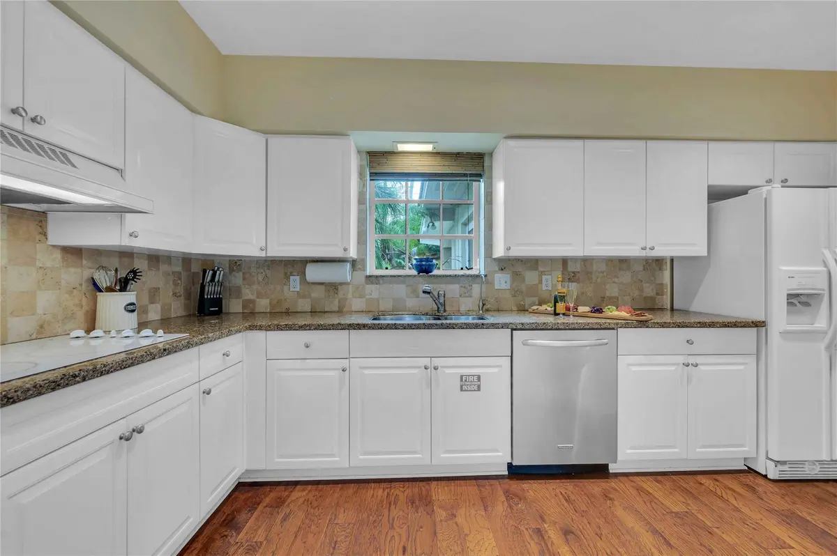 Photo 6 at 1612 E Lake Drive, Fort Lauderdale