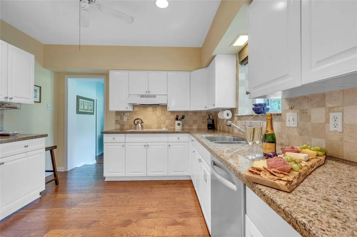 Photo 7 at 1612 E Lake Drive, Fort Lauderdale