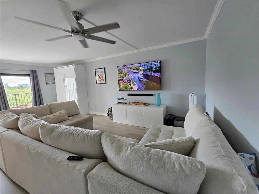 Photo 3 at 900 RIVER REACH Drive 517, Fort Lauderdale