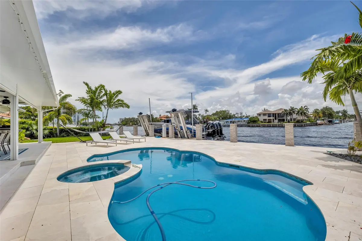 Photo 4 at 2005 N RIVERSIDE Drive, Pompano Beach